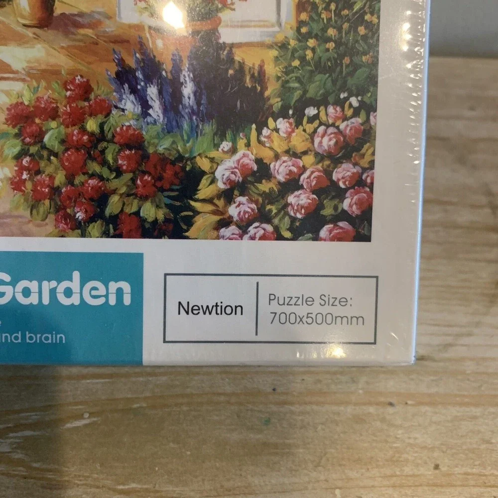 Newtion Courtyard Garden 1000 Piece Jigsaw Puzzle New